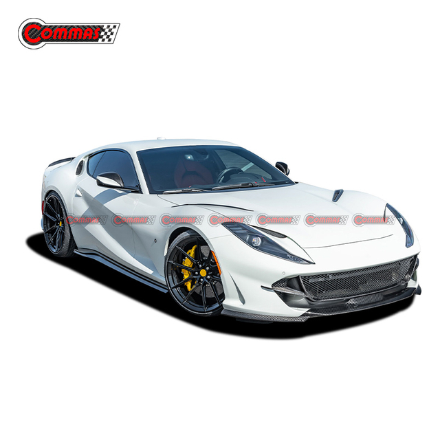 Kits de carrocería de fibra de carbono seca estilo Novitec para Ferrari 812