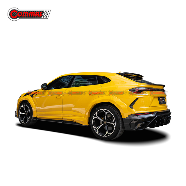 Actualización al kit de carrocería Lamborghini URUS estilo Mansory