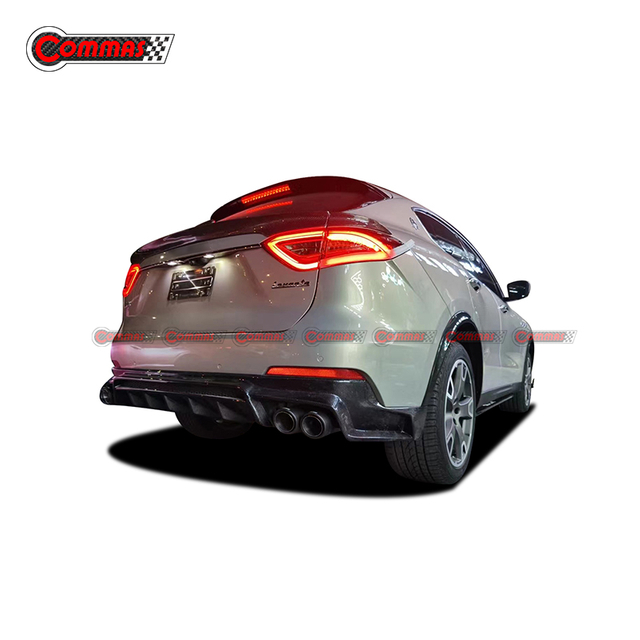 Kit de carrocería estilo Maserati Levante de fibra de carbono LT.2