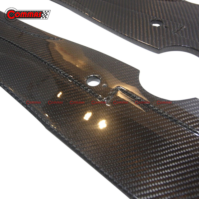 Hojas de extensión de faldones laterales de fibra de carbono para Mclaren 720S