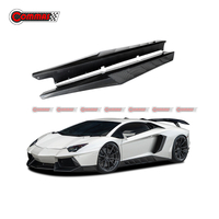 Faldones laterales de fibra de carbono estilo Novitec para Lamborghini Aventador LP700
