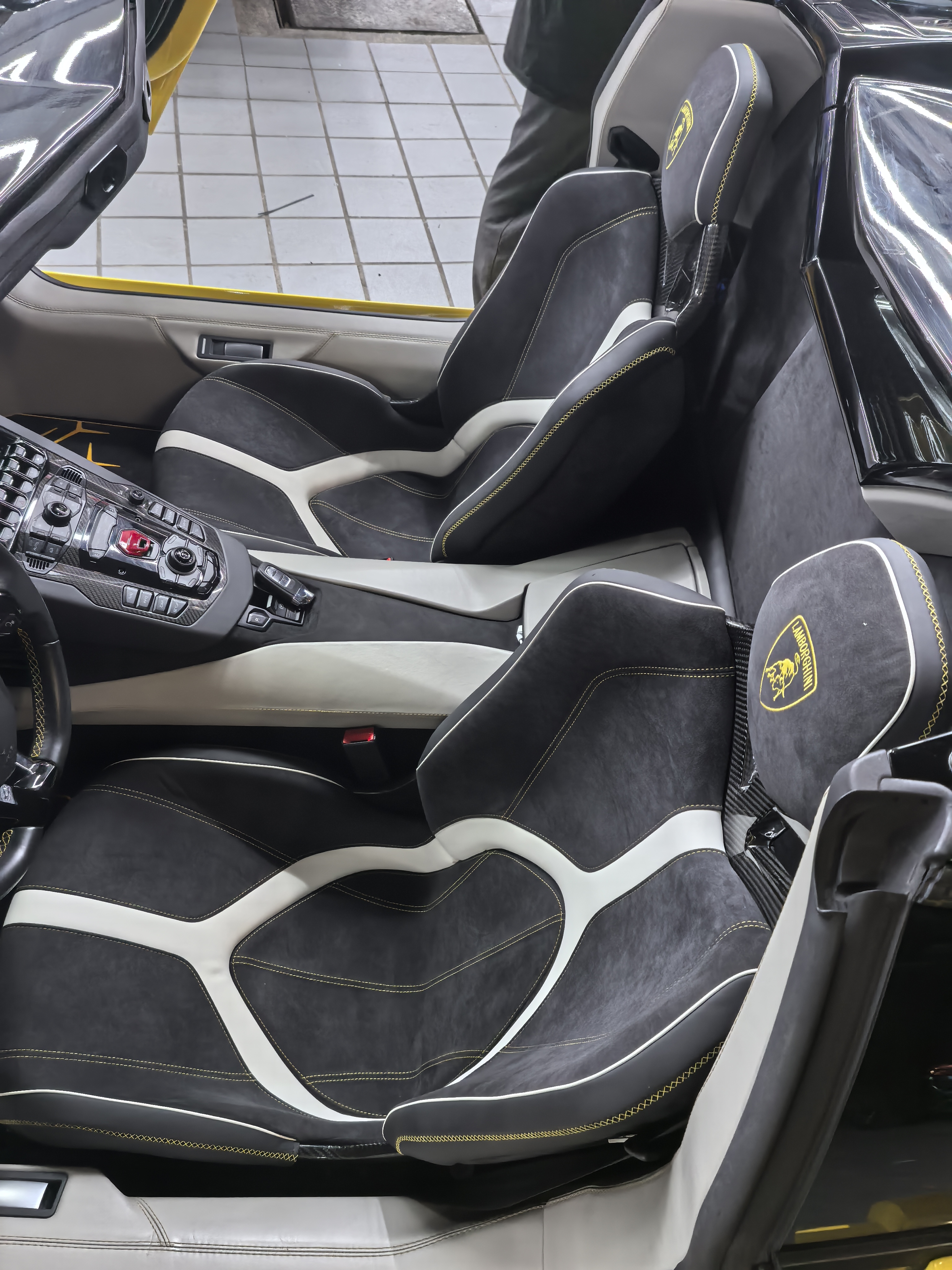asiento lambroghini svj 